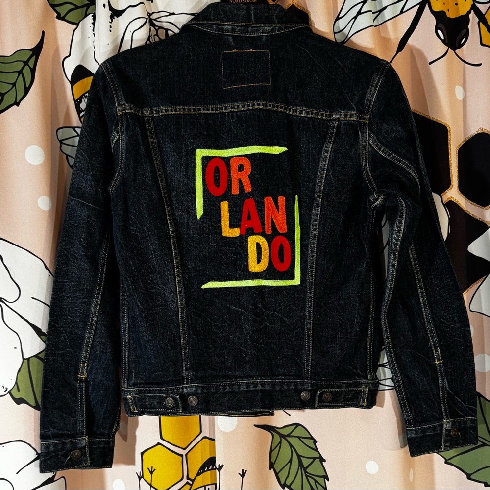 Levi's Premium size medium Orlando Rainbow trucker denim jacket